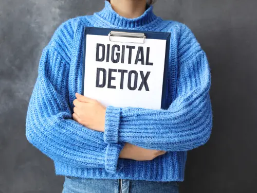 digital detox on paper woman